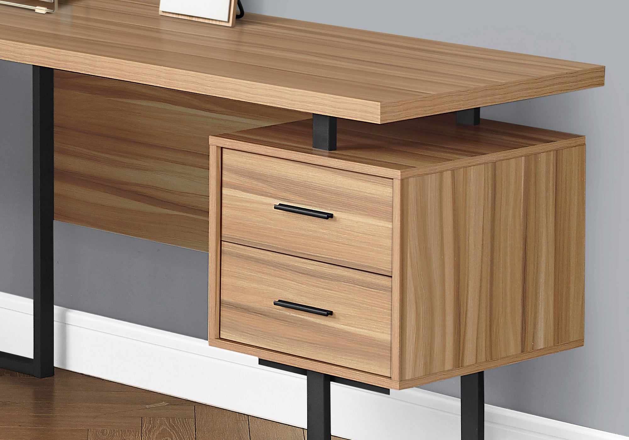 BUREAU D'ORDINATEUR - 70"L / BOIS RÉCUPÉRÉ / MÉTAL NOIR / G/D 