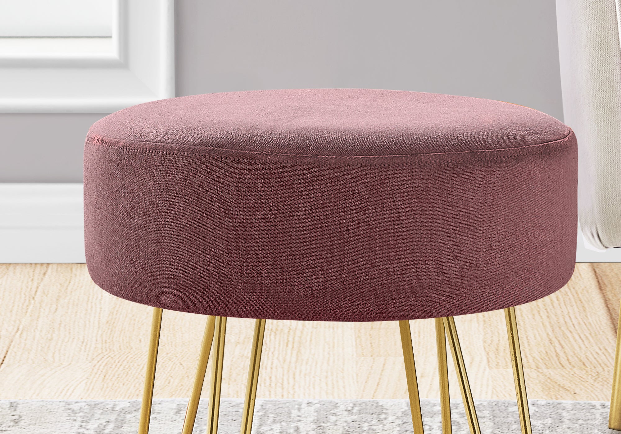 POUF - TISSU PRUNE / PIEDS MÉTAL DORÉ 