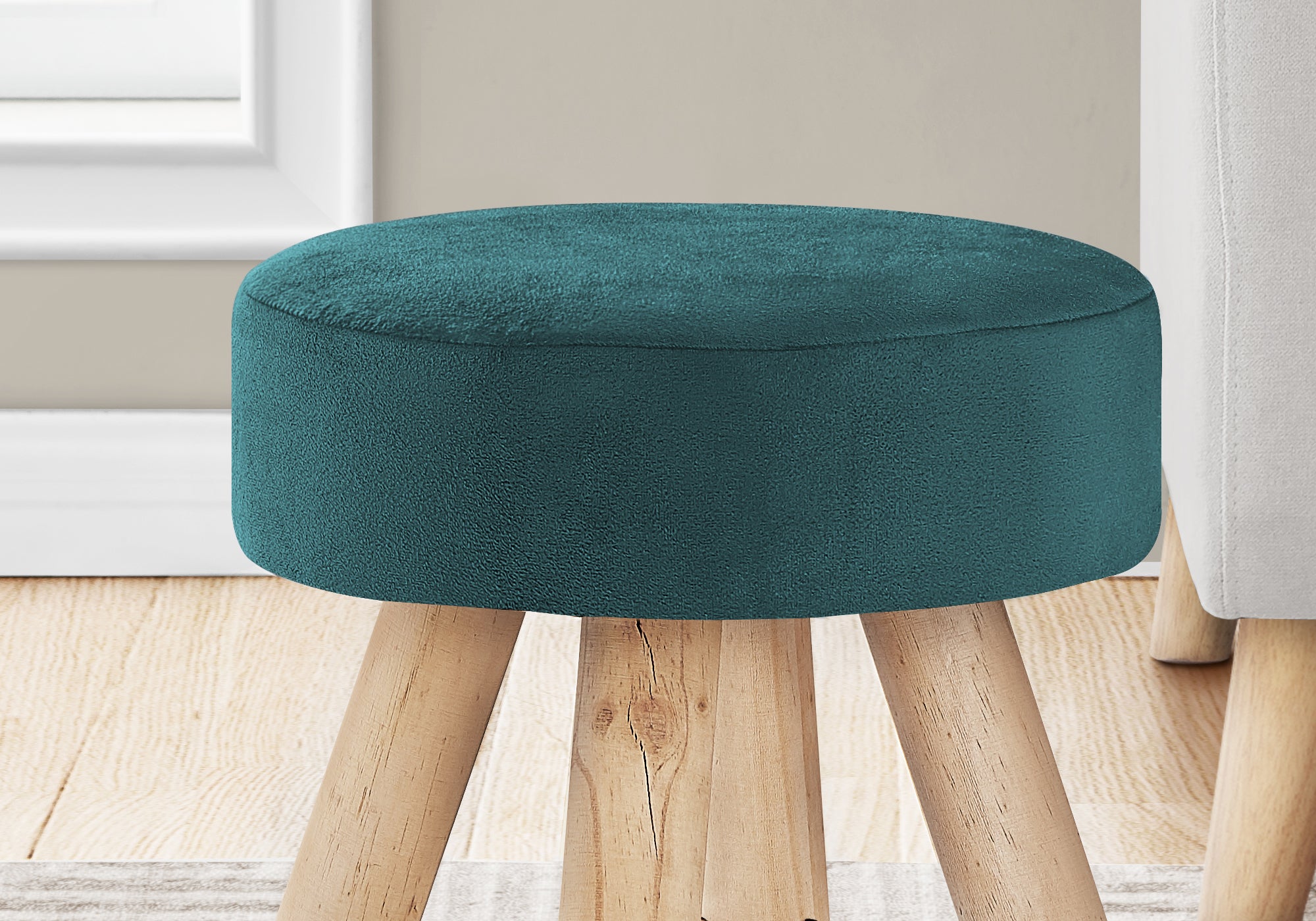 POUF - VELOURS TURQUOISE / PIEDS BOIS NATUREL 