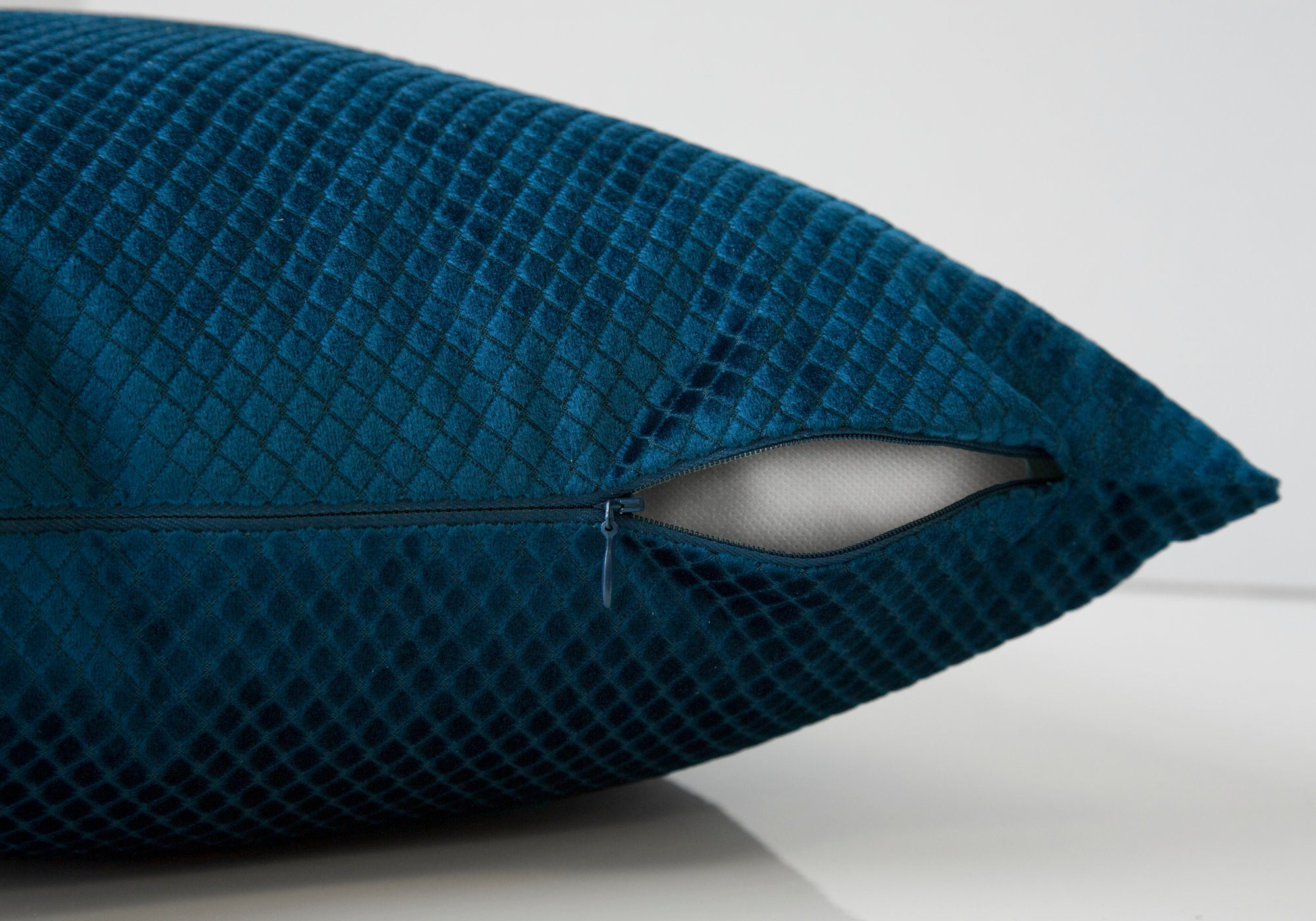 COUSSIN - 18"X 18" / VELOURS BLEU DIAMANT ACIER / 2PCS