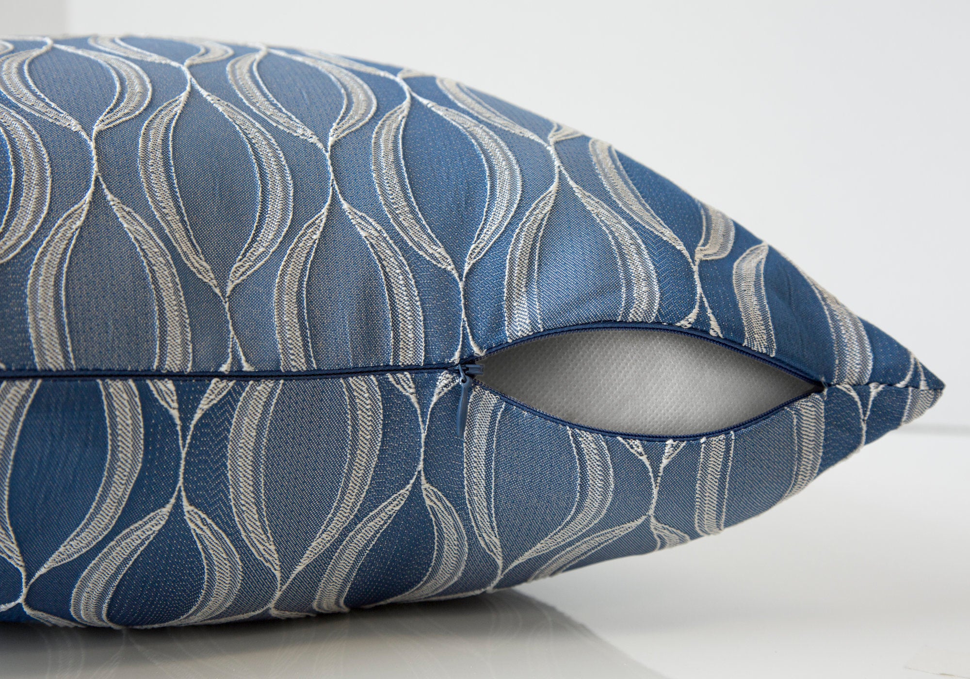 COUSSIN - 18"X 18" / MOTIF VAGUE BLEU / 2PCS 
