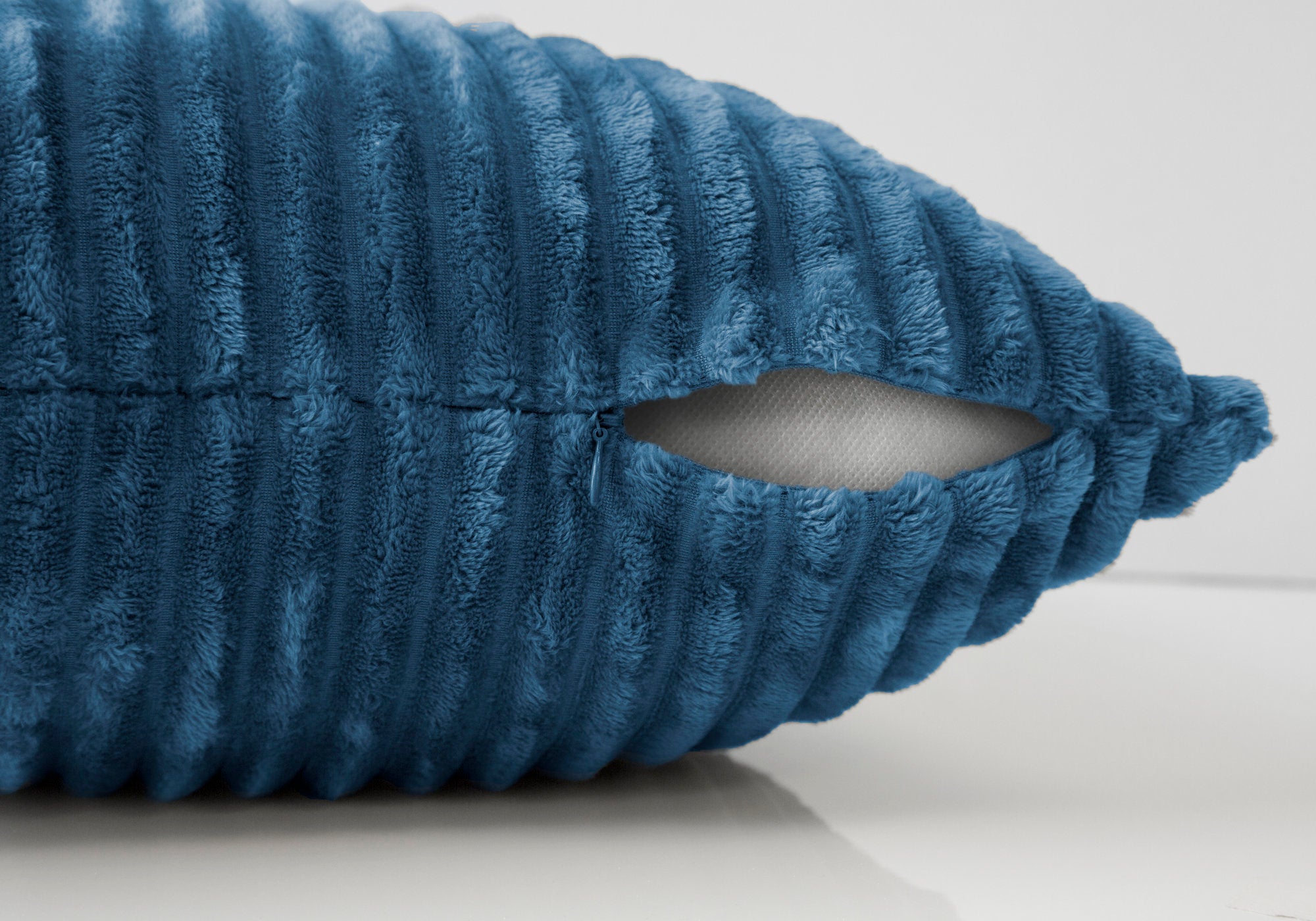 COUSSIN - 18"X 18" / STYLE CÔTELÉ ULTRA DOUX BLEU / 2PCS 