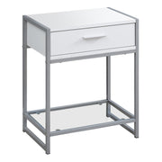 TABLE D'APPOINT - 22"H / BLANC/ METAL ARGENT/ VERRE TREMPE 